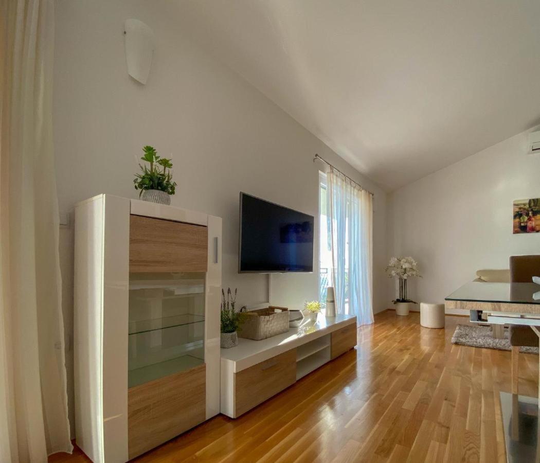 马卡尔斯卡 Apartman Ivan酒店 外观 照片
